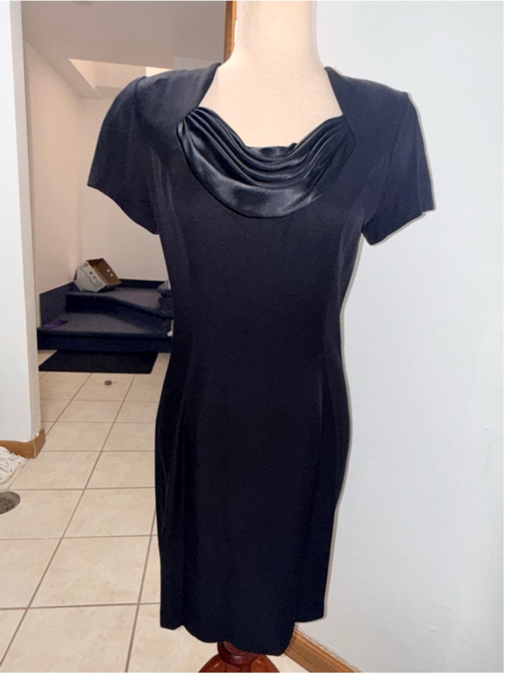 Vintage Taurus black cocktail dress size 4 USA red union label - Picture 4 of 14